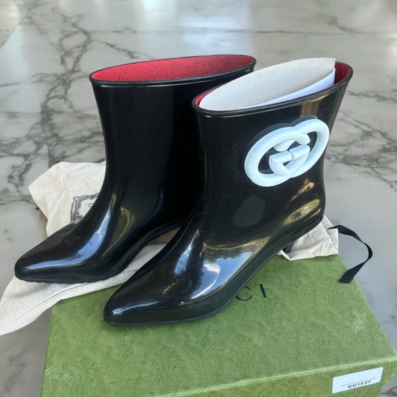 Gucci Interlocking Logo Rain Boots - Picture 4 of 7